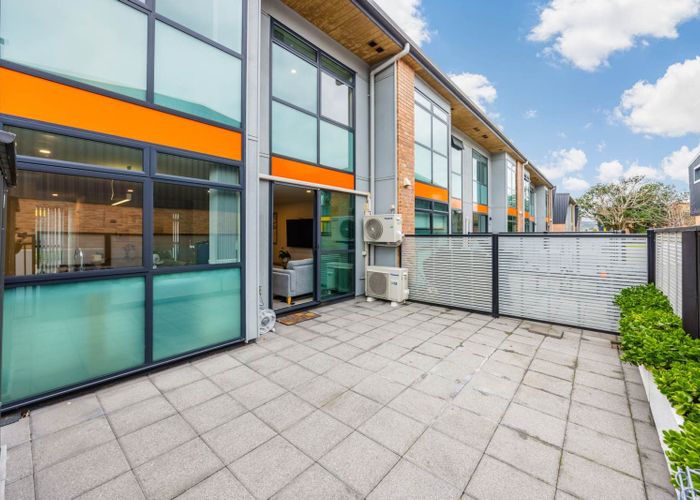  at 21-182 Flat Bush School Road, Flat Bush, Manukau City, Auckland
