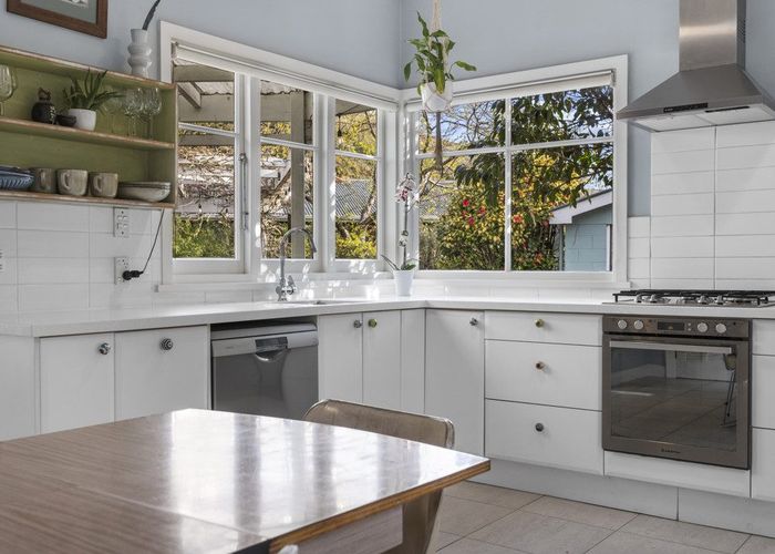  at 144 Esplanade, Sumner, Christchurch