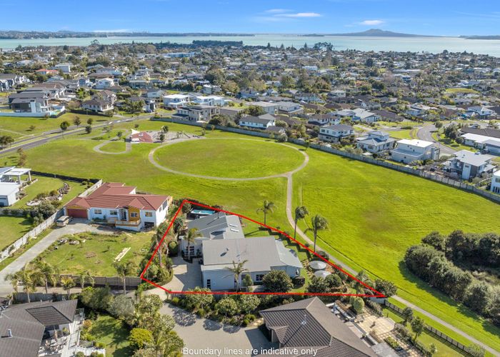  at 9 Intrepid Crescent, Beachlands, Auckland
