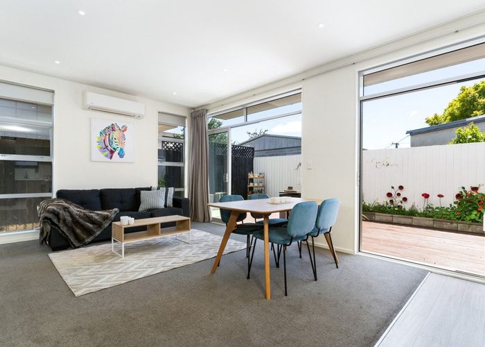  at 2/45 Antigua Street, Addington, Christchurch