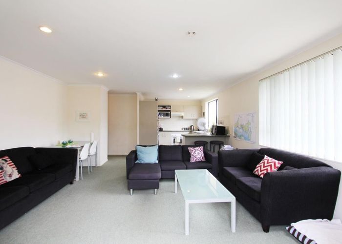  at 4 Wairere Road, The Gardens, Auckland