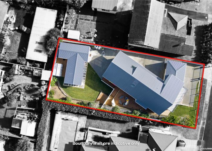 For sale 16 Paisley Street, Mellons Bay, Manukau City, Auckland