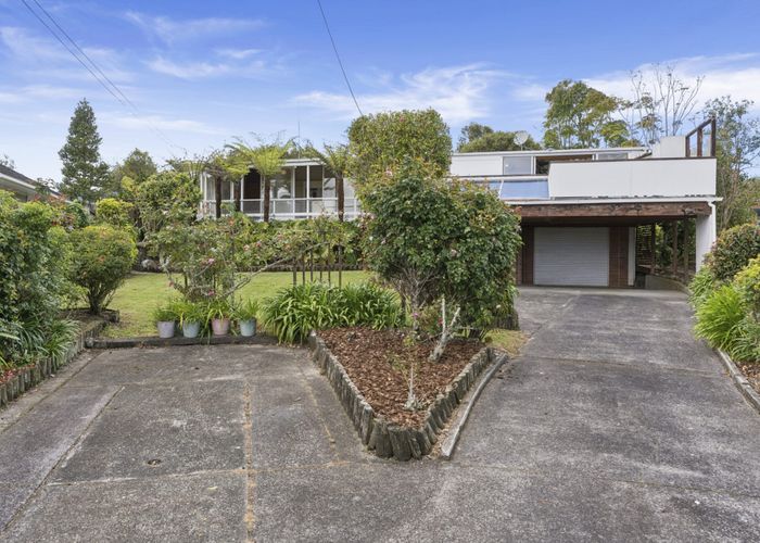  at 29 Highland Avenue, Titirangi, Waitakere City, Auckland