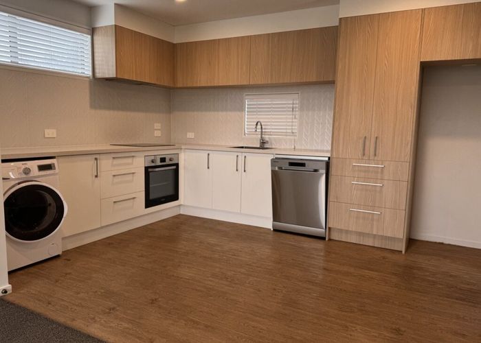 at 1/6 Barrie Street, Addington, Christchurch City, Canterbury