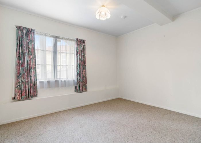  at 142A Oaktree Avenue, Browns Bay, North Shore City, Auckland