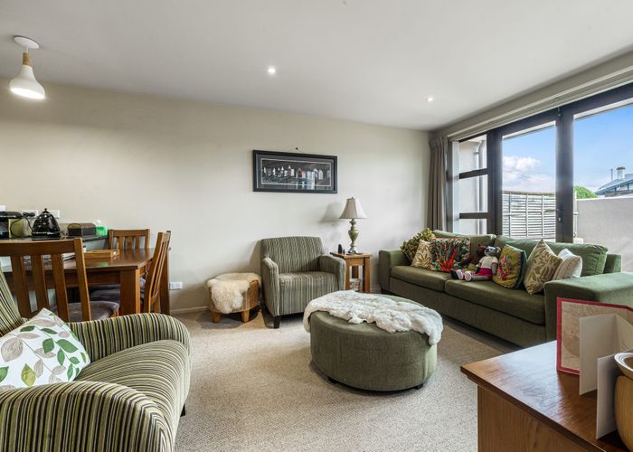  at 36/8 Landscape Road, Papatoetoe, Auckland