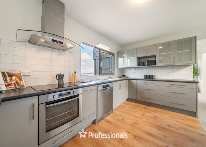  at 2 Stanhope Grove, Korokoro, Lower Hutt, Wellington