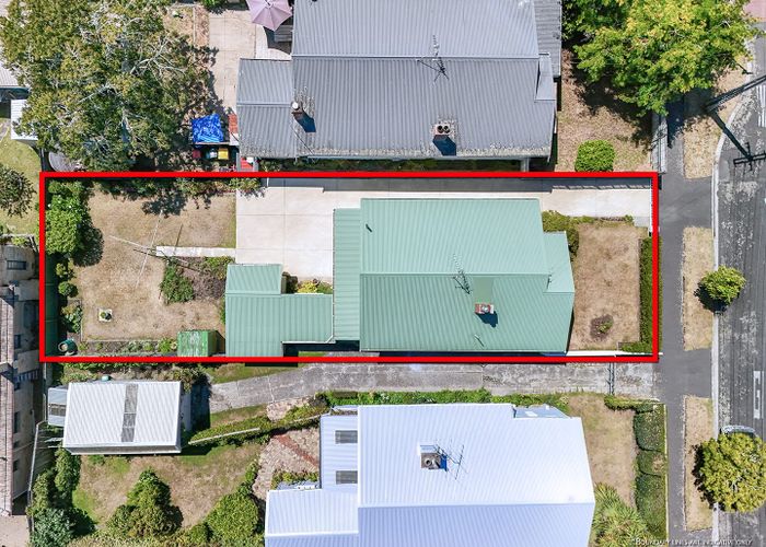  at 61 Cook Street, Hamilton East, Hamilton