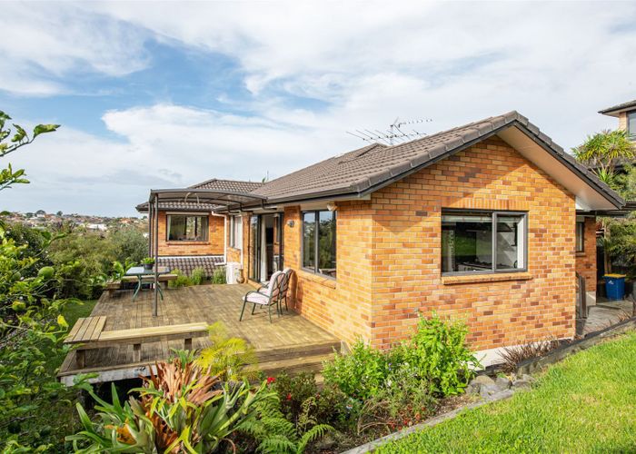  at 34 Sapperton Drive, Henderson, Auckland