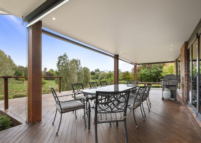  at 35 Stonebrook Lane, Kelvin Grove, Palmerston North