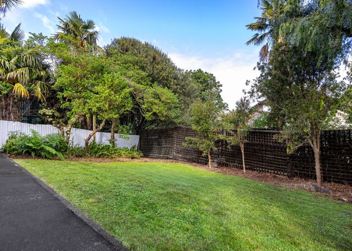  at 21 Poronui Street, Mount Eden, Auckland