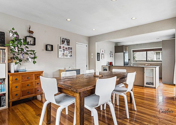  at 75 Glendale Road, Glen Eden, Auckland