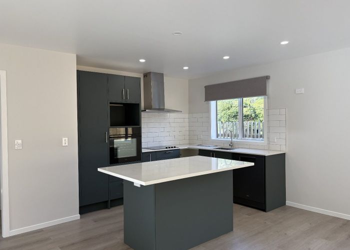  at 5 Tawa Terrace, Tawa, Wellington