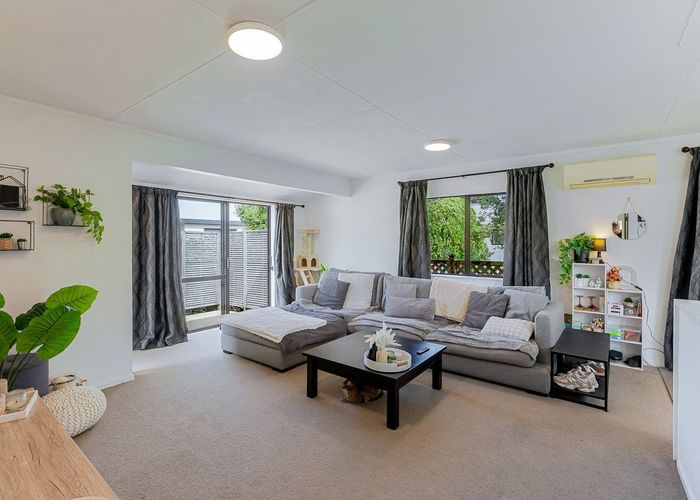  at 49a Leinster Avenue, Raumati South, Kapiti Coast, Wellington