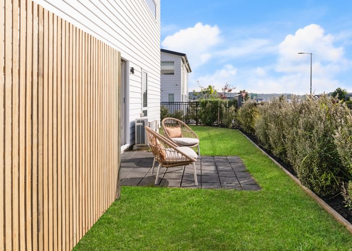  at 9/2 Tarras Road, Kumeu, Rodney, Auckland