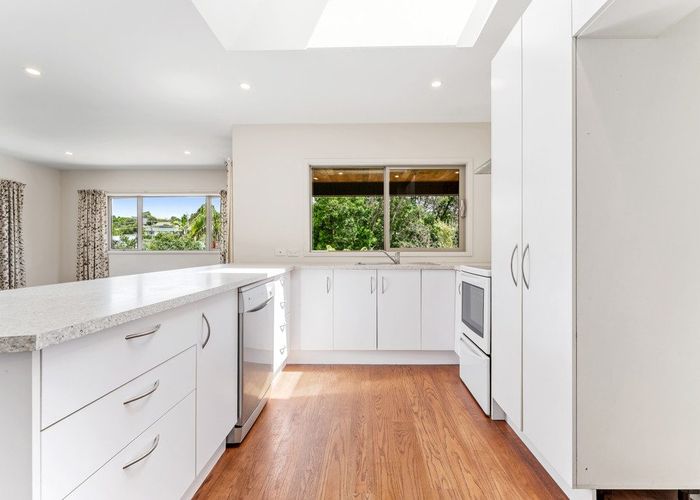  at 52B D'oyly Drive, Stanmore Bay, Rodney, Auckland