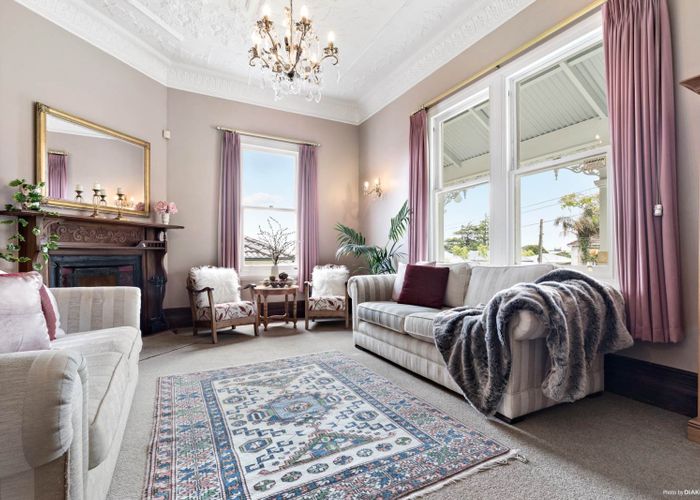  at 3 Mount Pleasant Road, Mount Eden, Auckland