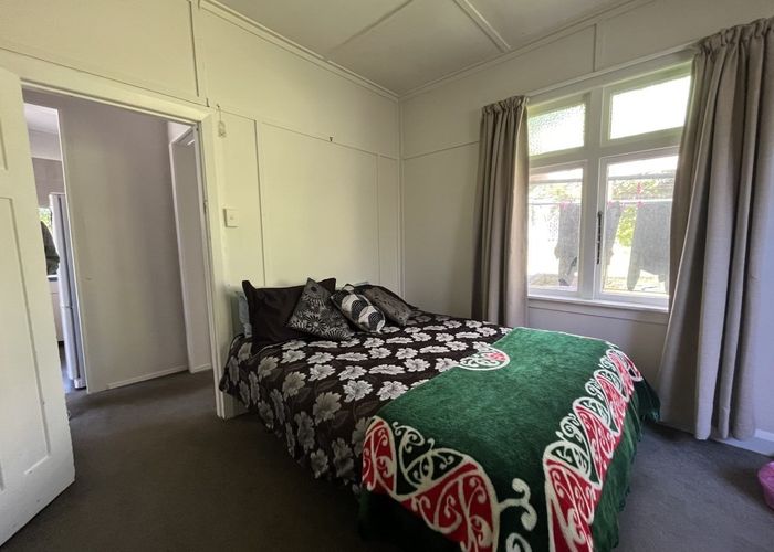 at 14 Te Pari Pari Road, Pukerua Bay, Porirua