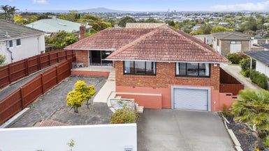  at 567A Glenfield Road, Glenfield, Auckland