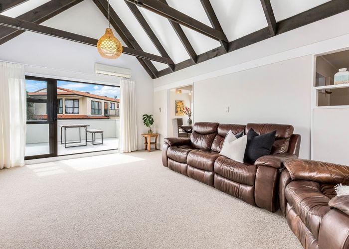  at 18 Langwell Place, Papakowhai, Porirua, Wellington