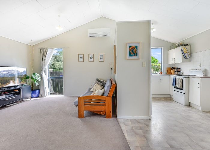  at 36A Montgomery Crescent, Bader, Hamilton