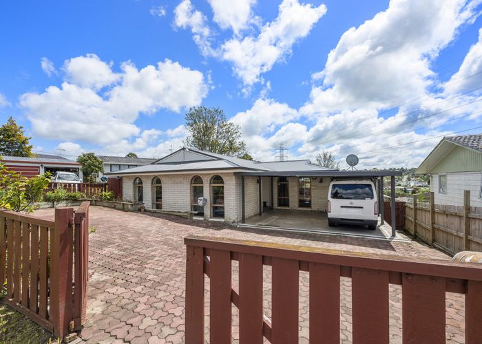  at 53 Lincoln Park Avenue, Massey, Auckland