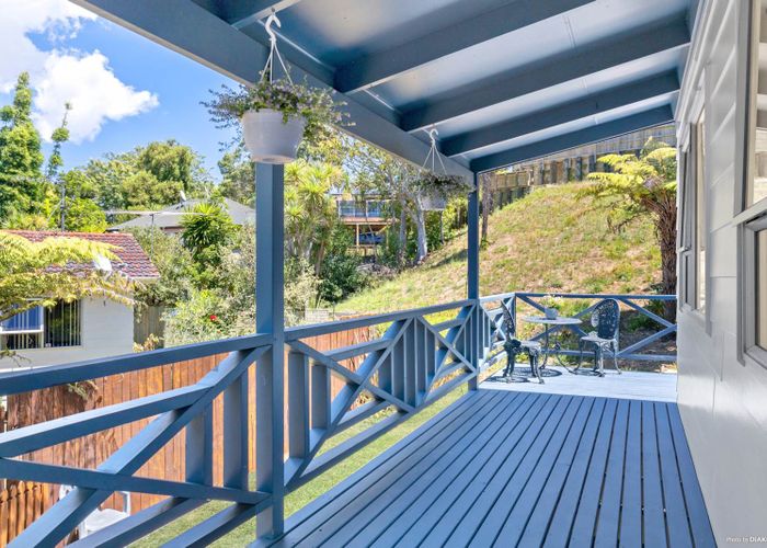  at 2/80 Langana Avenue, Browns Bay, Auckland