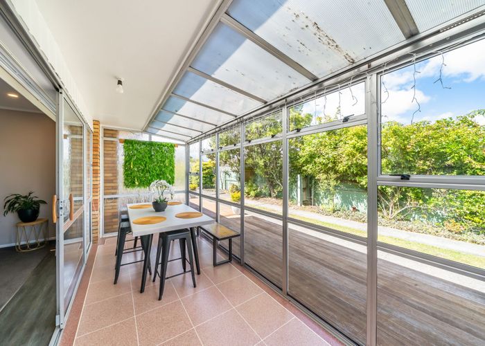  at 2/22 Burns Grove, Trentham, Upper Hutt
