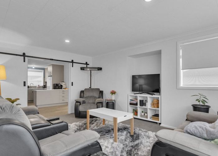  at 62 Oriana Crescent, Hornby, Christchurch City, Canterbury