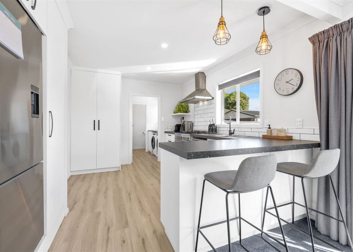  at 7 Pinehurst Crescent, Russley, Christchurch
