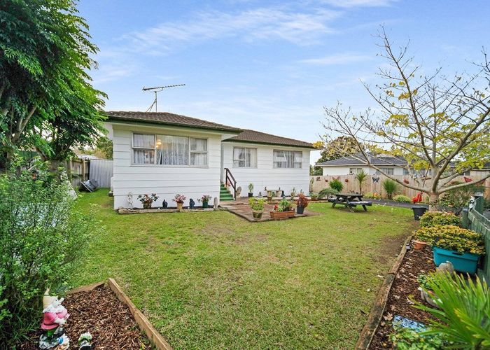  at 19 Fairdale Avenue, Red Hill, Papakura