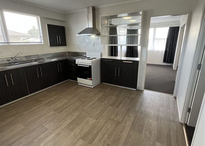  at 385 Blockhouse Bay Road, Blockhouse Bay, Auckland City, Auckland