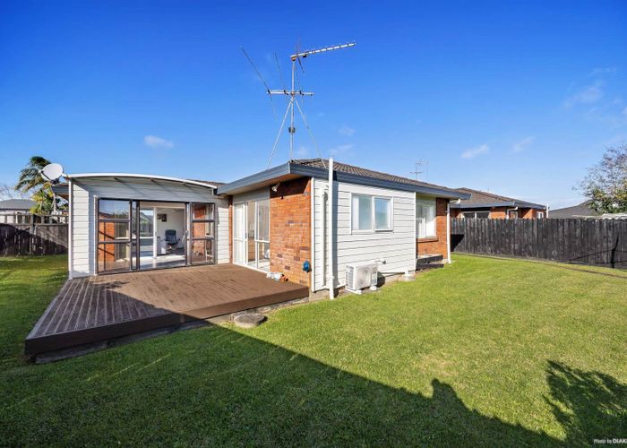  at 1/46 West Fairway, Golflands, Manukau City, Auckland