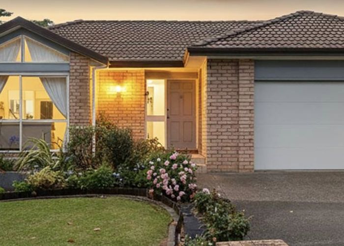  at 18 Amberwood Drive, Northpark, Auckland