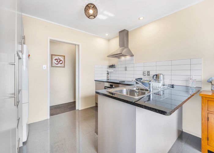  at 10/9 Evans Road, Glen Eden, Waitakere City, Auckland