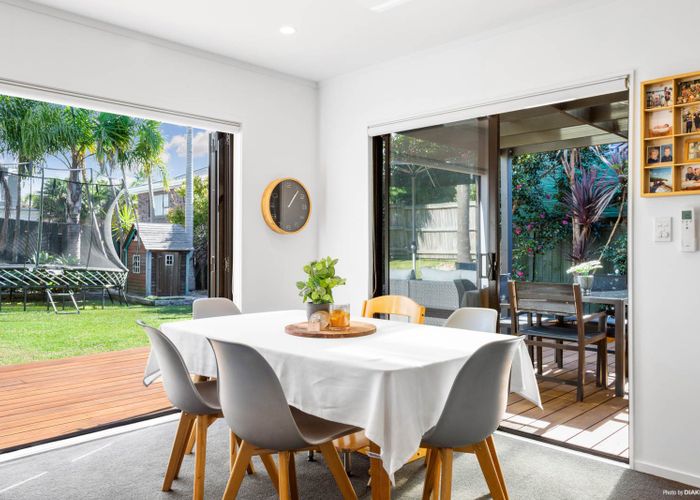  at 25C Beechwood Road, Rothesay Bay, Auckland