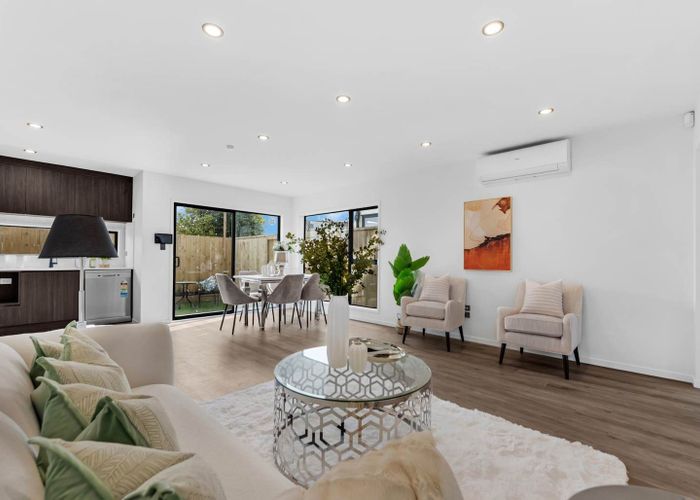  at 2b Raglan Street, Mangere East, Manukau City, Auckland