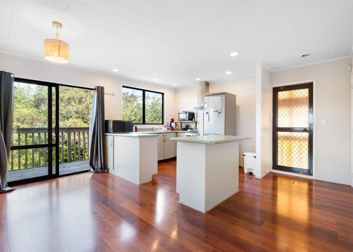  at 11 Fordham Street, Beach Haven, North Shore City, Auckland