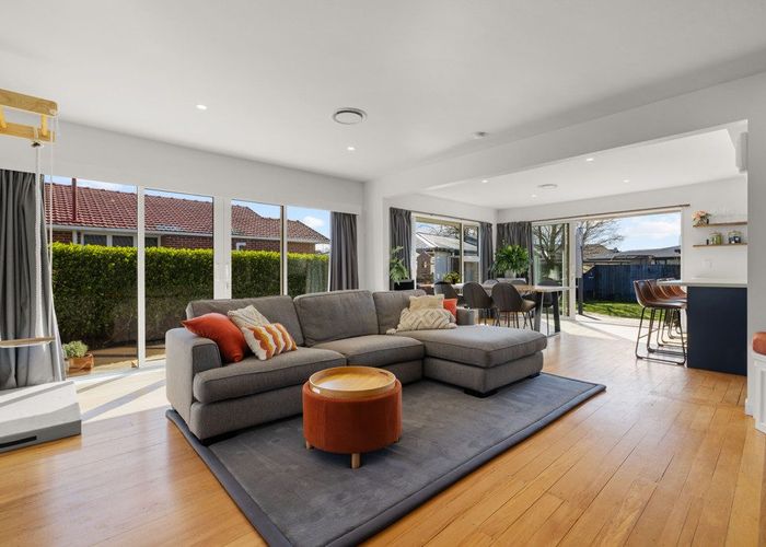  at 6 Kingsgate Place, Burnside, Christchurch