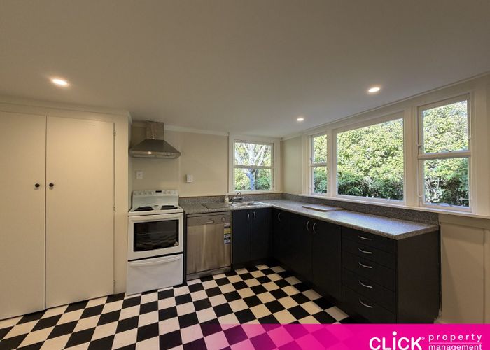  at 7 Kellas Street, Macandrew Bay, Dunedin