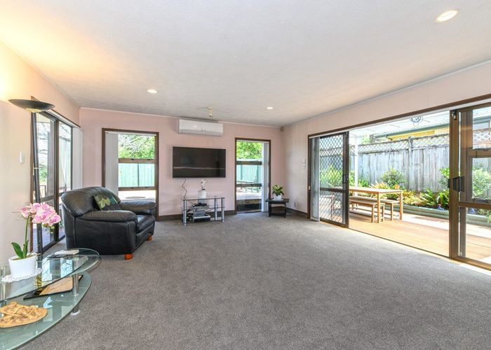  at 1 Tropicana Drive, Mount Roskill, Auckland