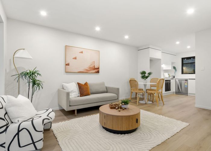  at 1/1088 Beach Road, Torbay, North Shore City, Auckland