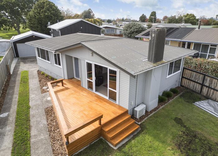  at 34 Rhonda Avenue, Deanwell, Hamilton