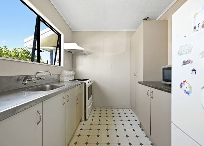  at 1 Silkwood Lane, Melville, Hamilton