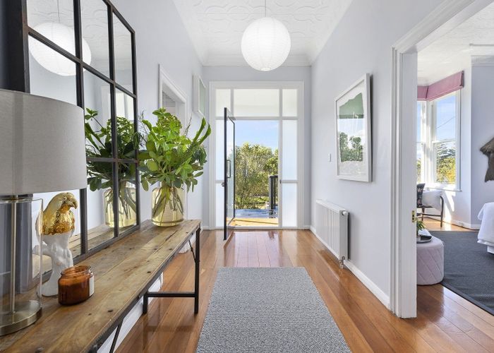  at 25 Standen Street, Karori, Wellington