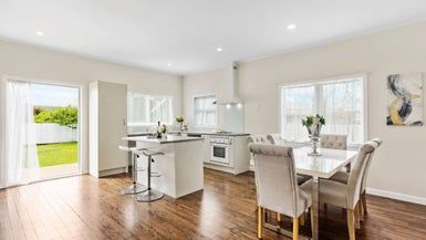  at 9B Riversdale Road, Avondale, Auckland