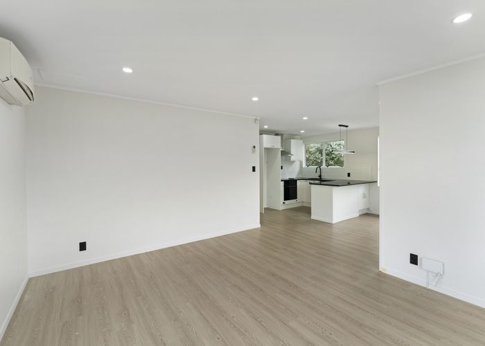  at 1/18 Trimdon Street, Randwick Park, Manukau City, Auckland