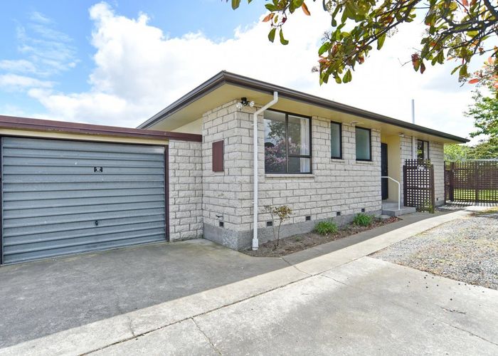  at 2/121 Marlow Road, Aranui, Christchurch