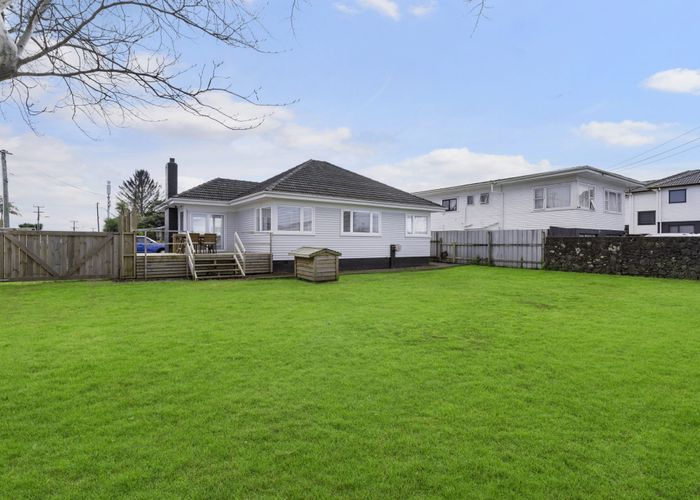  at 3/98 Kenderdine Road, Papatoetoe, Manukau City, Auckland
