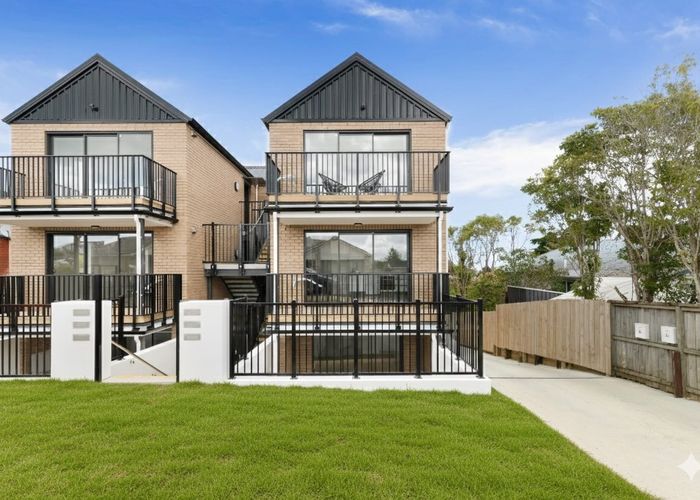  at 2/8 Baird Street, Howick, Manukau City, Auckland